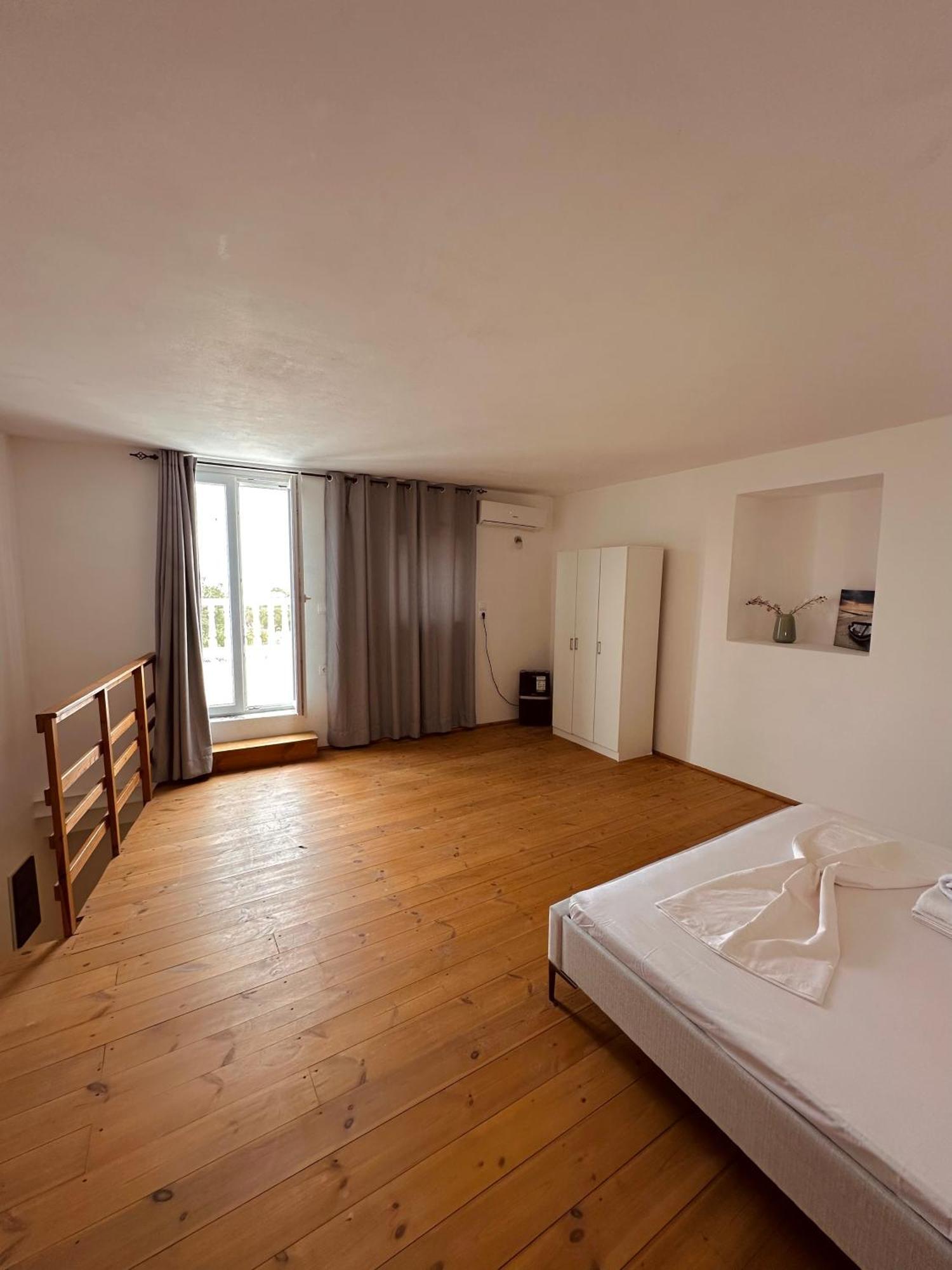 Eleon Luxury
